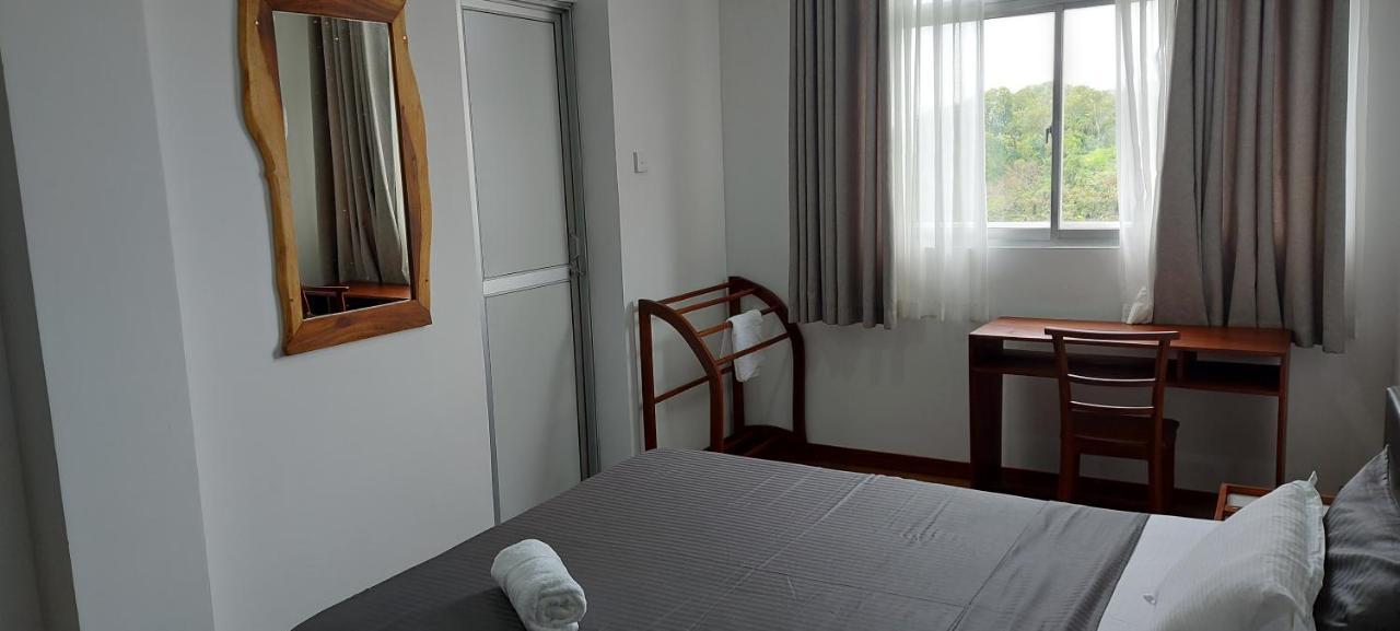Jays Guest - Rajagiriya Colombo Hotel Екстериор снимка